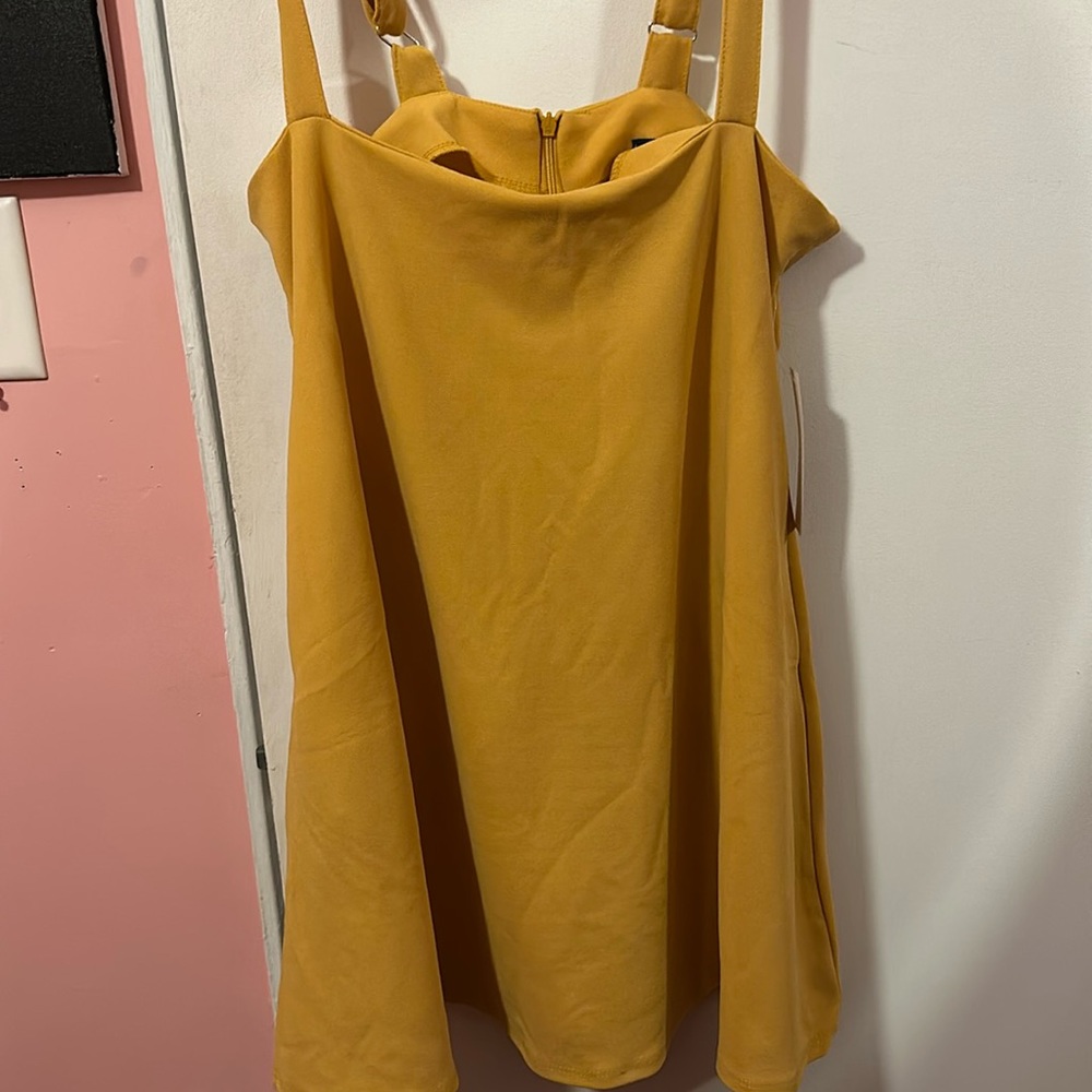 Yellow shirt